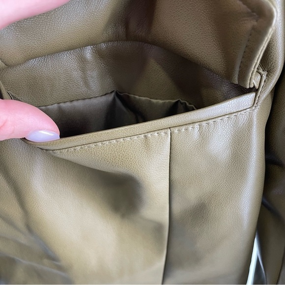 Urban Outfitters Oversized Jules Faux Leather Blazer Olive Small - Picture 10 of 15